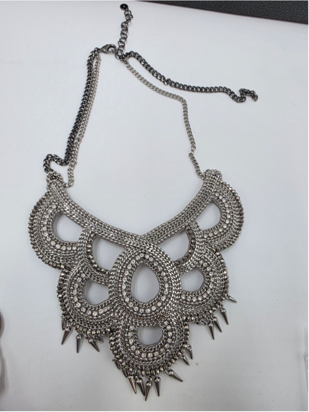 Stella & Dot Tallulah Statement Necklace Silver Tone Crystal Bib Necklace - Picture 3 of 9